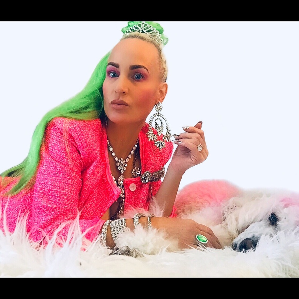 Do Not Wait For A Coronation Tiara Snap - image 1